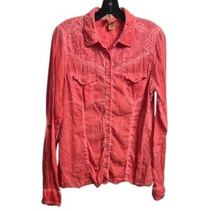 BKE Pink Coral Lace Slim Fit Button Down Shirt Women’s Large Long Sleeve